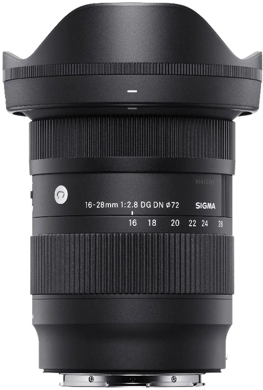 Objectif Sigma 16–28 mm f/2,8 DG DN Contemporary sur fond blanc